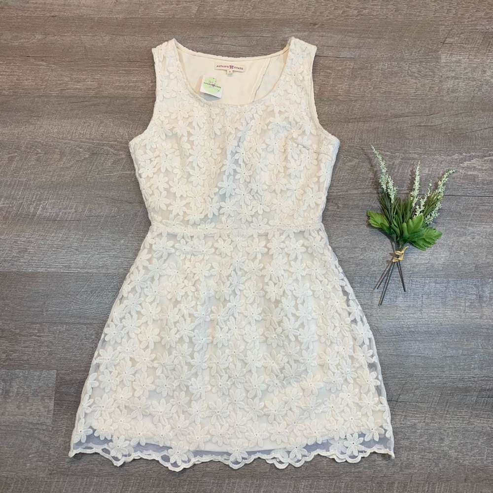 Altar’d State Floral Lace Dress Open Back Ivory S